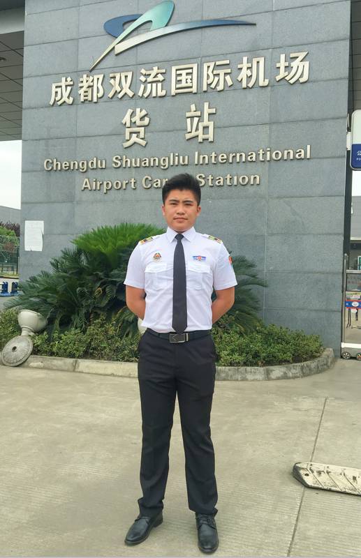 热烈祝贺我们限时达空运物流公司官方网站正是开通了！！！
