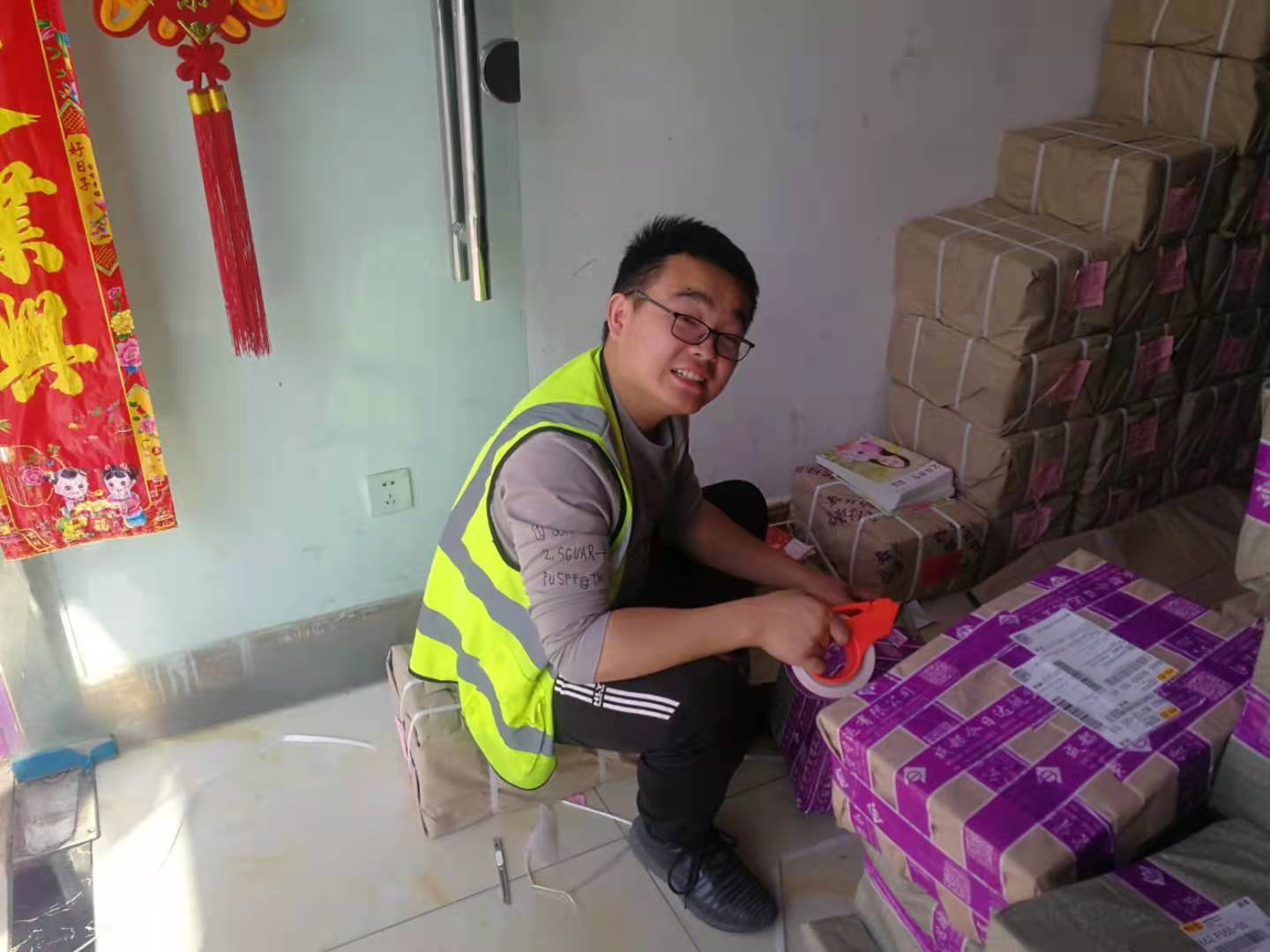 河南省-最平凡的人今日达航空货运李雷-限时达空运物流公司
